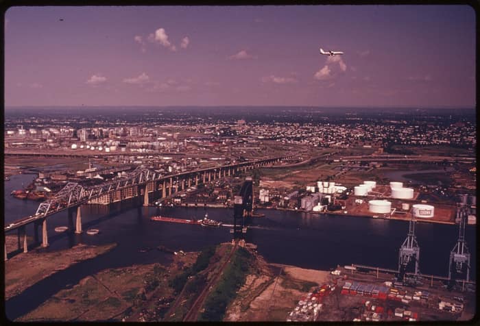 The Arthur Kill vertical-lift railroad bridge beside the Goethals Bridge