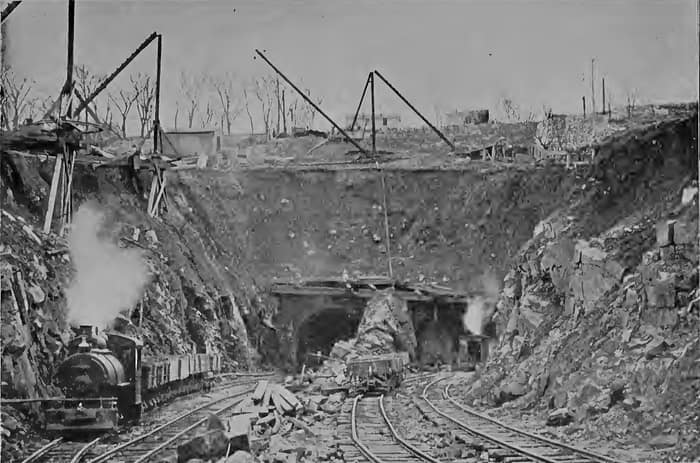 Historic image of construction of the Bergen Hill tunnel on the New Jersey side