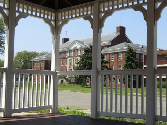 A building next to Castle Williams on Governors Island