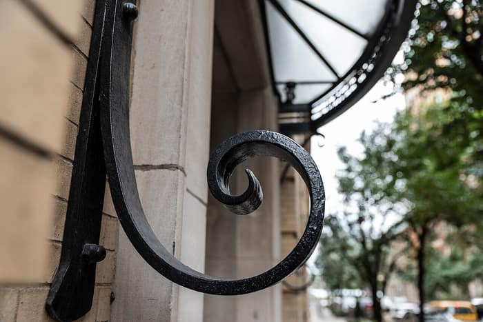Vista histórica de una suite ejecutiva de Bell Labs en el edificio que se convertiría en Westbeth